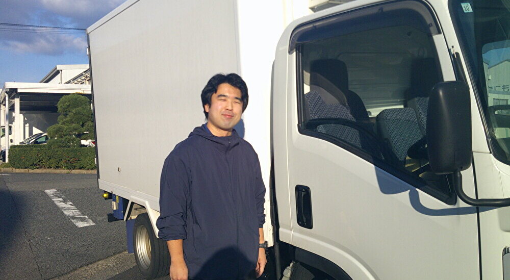 売り場作りも担う卸業。地域密着型えびす本郷の助け合いとフラットな人間関係